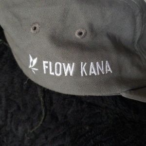 Flow Kana hat